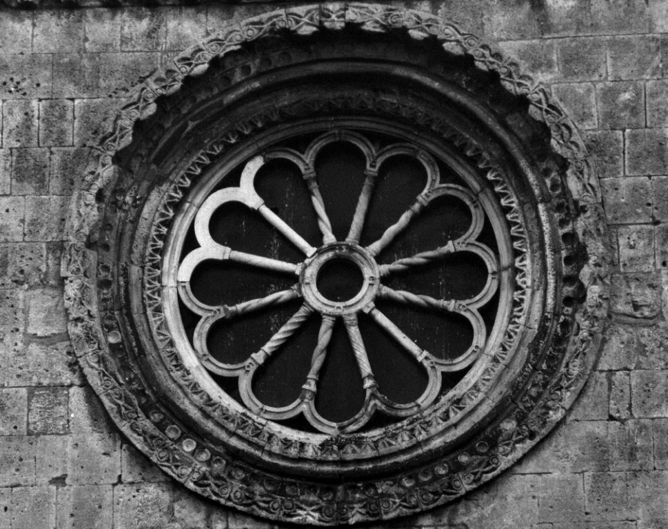 rosone - ambito viterbese (sec. XIII)