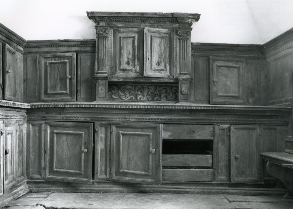 armadio - ambito laziale (prima metà sec. XVII)