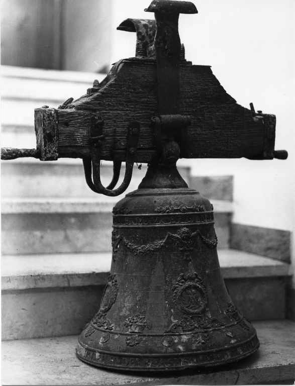 campana di De Blasi Domenico (attribuito), De Blasi Francesco (attribuito) (sec. XVII)