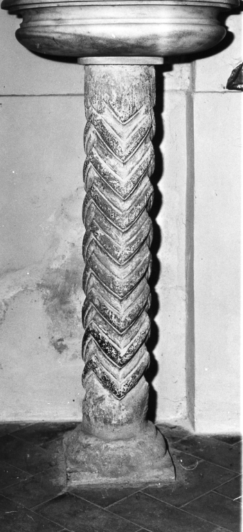 colonnina, frammento - ambito laziale (secc. XV/ XVI)