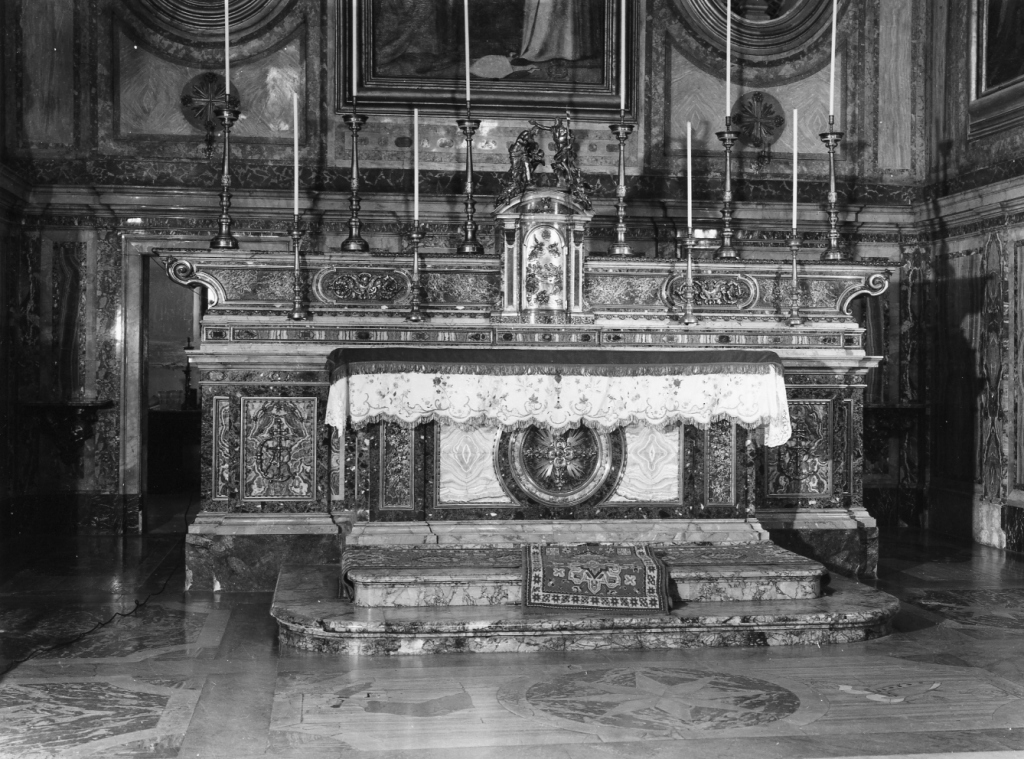 altare maggiore di Fortini Francesco Benedetto, Fortini Alberto (sec. XVIII)