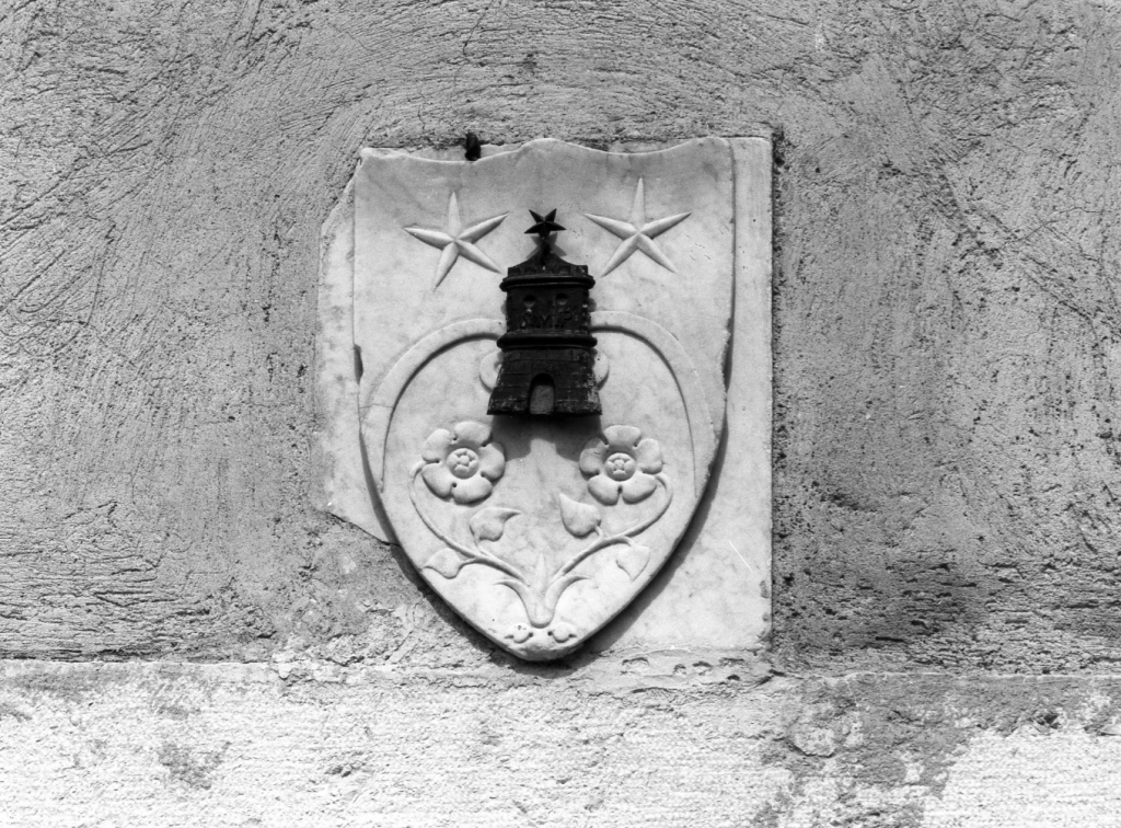 stemma (rilievo) - ambito laziale (secc. XVI/ XVII)