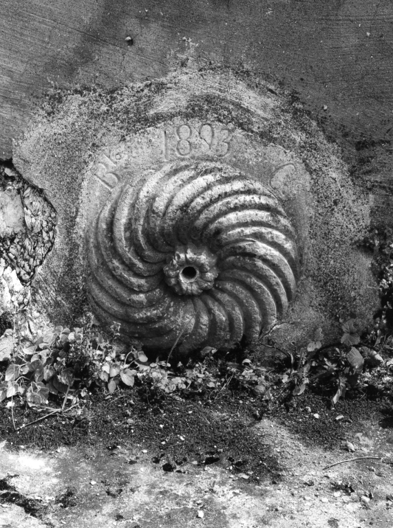 fontana, frammento - ambito laziale (sec. XIX)