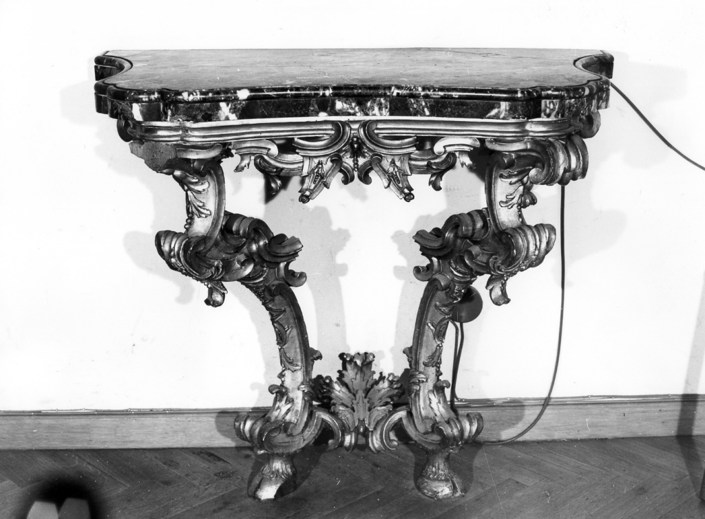 console, coppia - ambito romano (prima metà sec. XVIII)