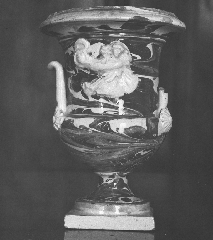 vaso - ambito Italia centrale (prima metà sec. XIX)