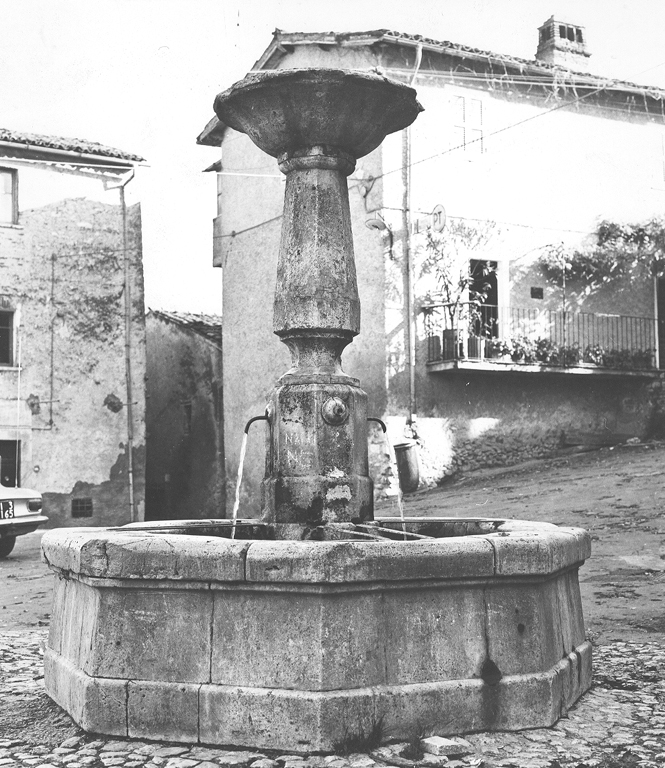 fontana - ambito laziale (sec. XIX)