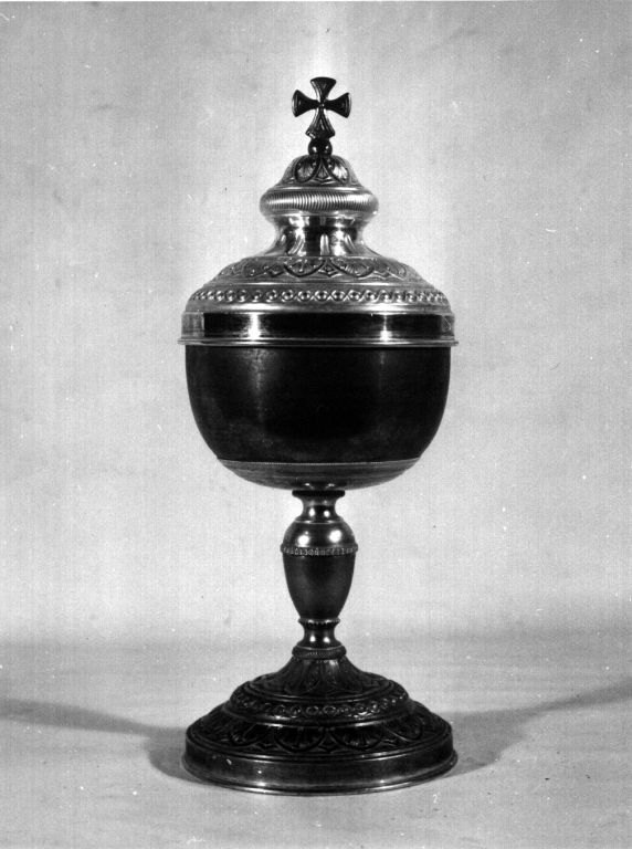 pisside - ambito laziale (inizio sec. XX)