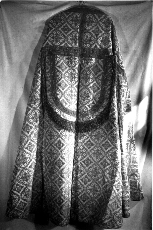 piviale - ambito laziale (fine/inizio secc. XIX/ XX)