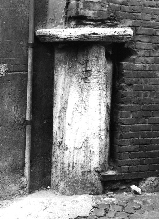 colonna - ambito laziale (fine/inizio secc. I/ II)