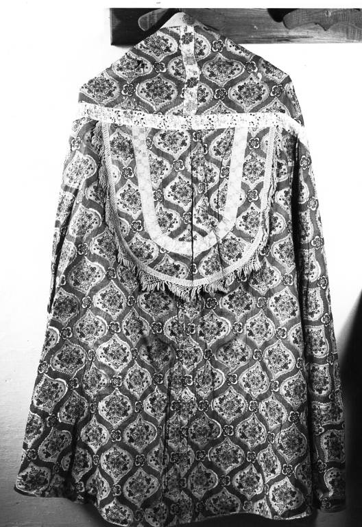 piviale - manifattura laziale (sec. XIX)