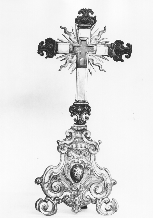 reliquiario - a croce - ambito laziale (sec. XVIII)