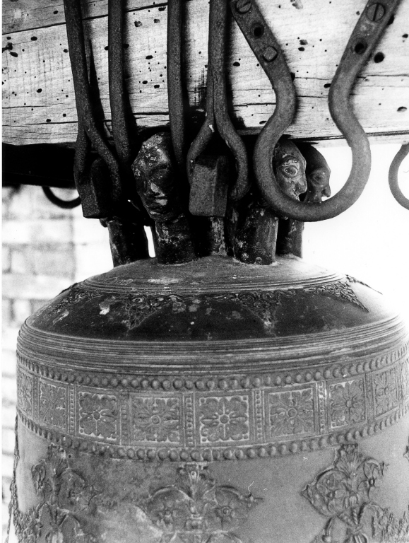 campana - Fonderia dei Fratelli Mari di Castel Frentano (prima metà sec. XX)