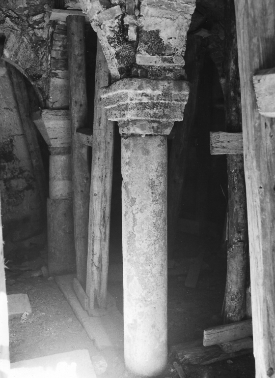 colonna - ambito laziale (sec. XI)