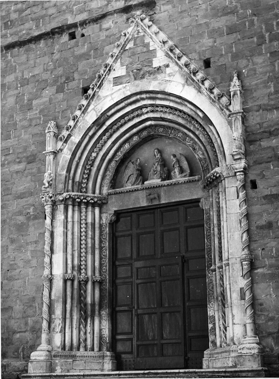 portale - ad arco, insieme - ambito abruzzese (secc. XIII/ XV)