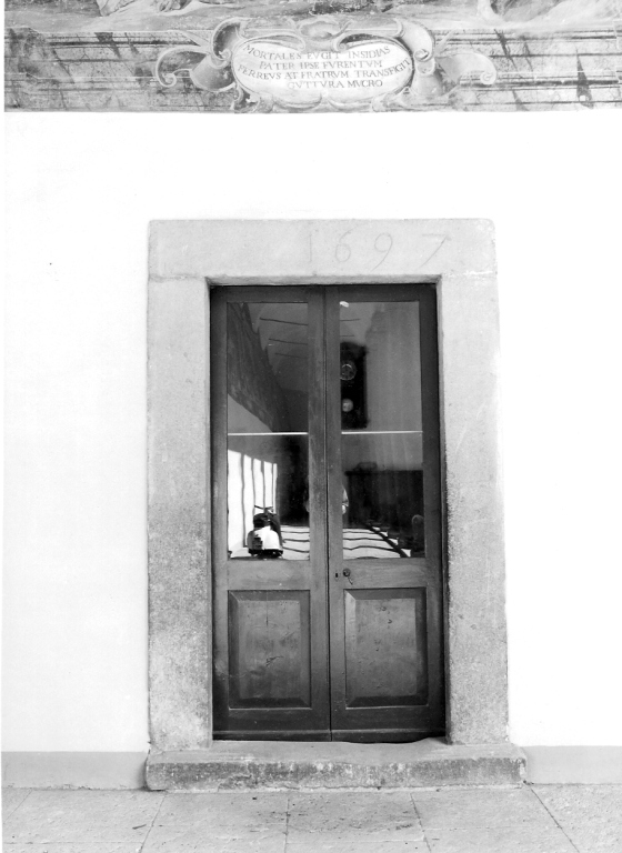 portale architravato - ambito laziale (sec. XVII)