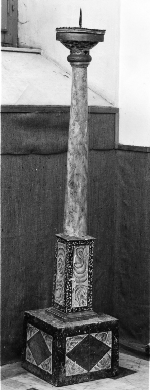 base per il cero pasquale - ambito laziale (secc. XIX/ XX)