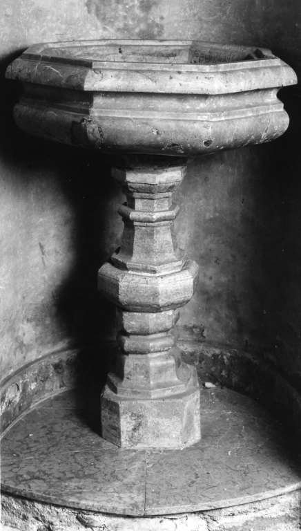 vasca battesimale - ambito romano (sec. XIX)