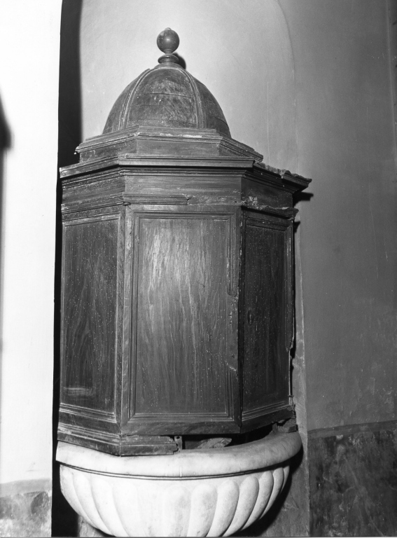 coperchio del fonte battesimale - ambito laziale (sec. XVII)