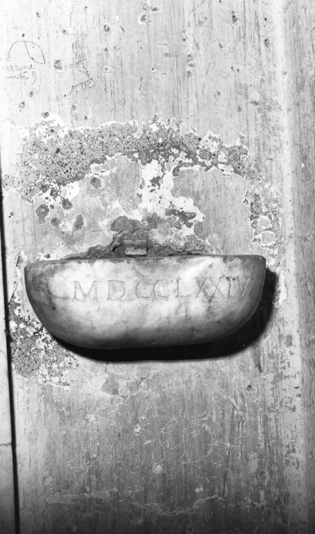 acquasantiera da parete - ambito laziale (sec. XVIII)