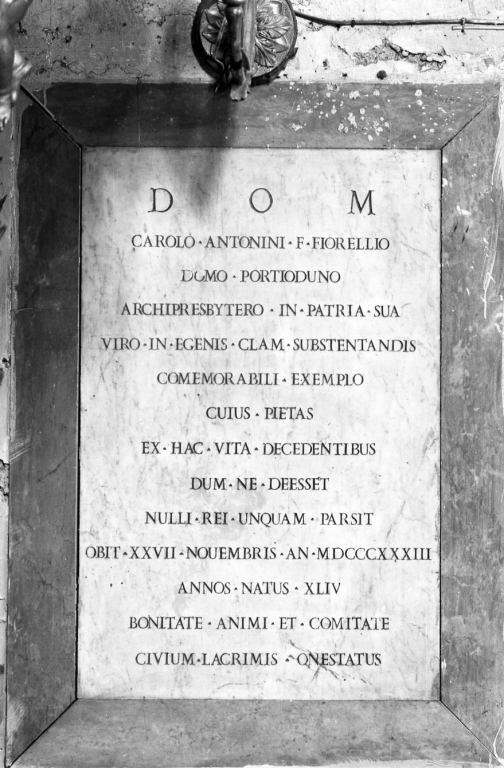 lapide tombale - ambito laziale (sec. XIX)