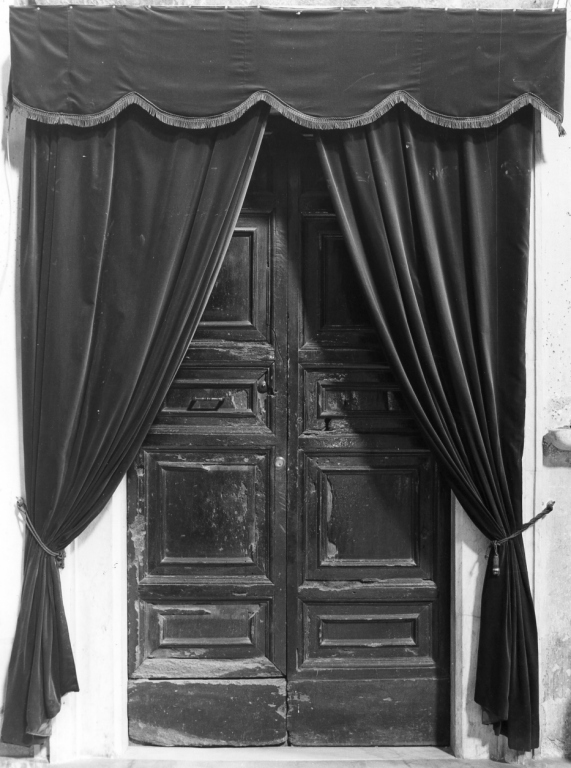 porta - a due battenti di Aleggi Agostino (sec. XVII)
