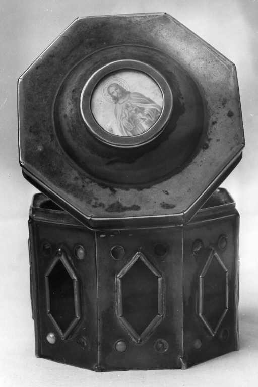 scatola per ostie - ambito laziale (fine sec. XIX)