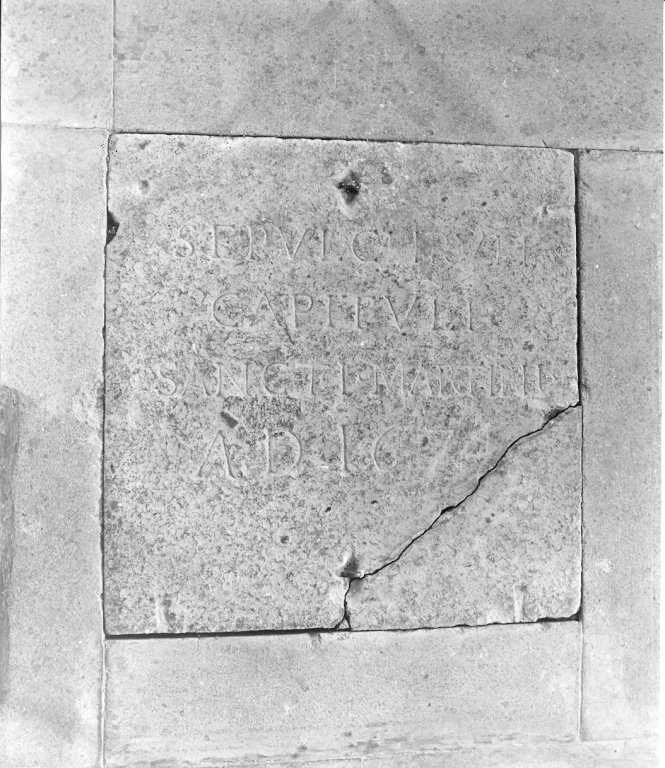 lapide tombale - ambito viterbese (sec. XVII)