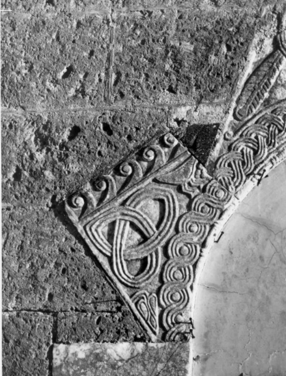 rilievo, frammento - ambito laziale (sec. IX)