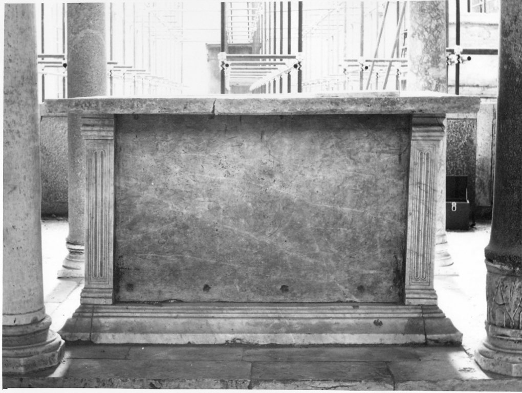 altare - ambito viterbese (sec. XII)