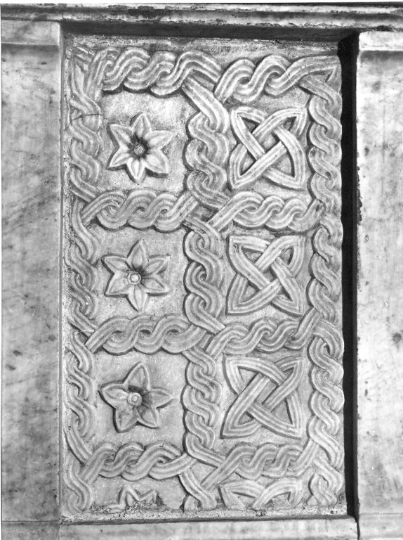 pluteo, frammento - ambito laziale (prima metà sec. IX)