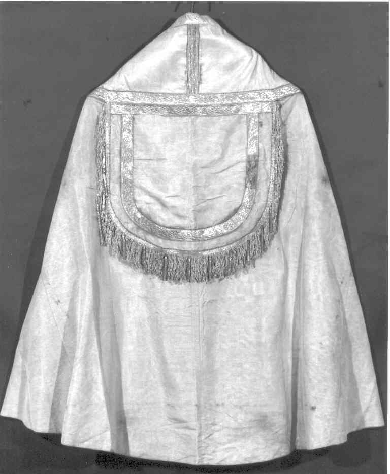 piviale - manifattura romana (prima metà sec. XIX)