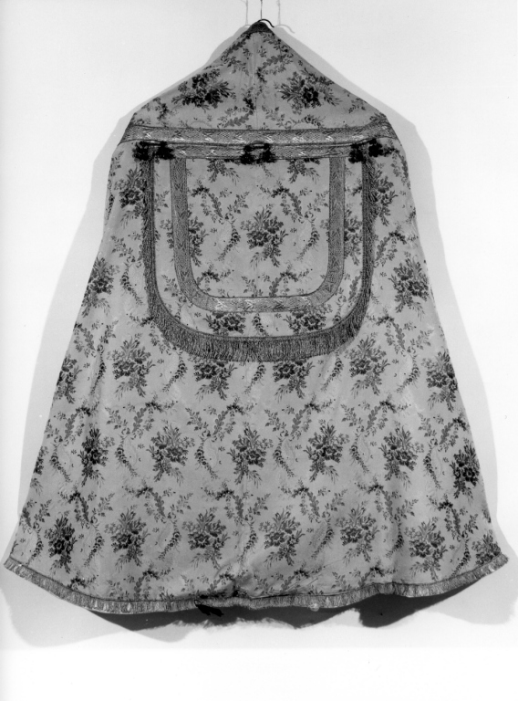 piviale - manifattura laziale (seconda metà sec. XIX)