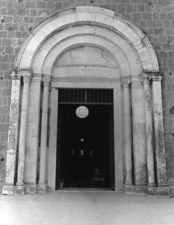 portale - ambito romano (prima metà sec. XII)