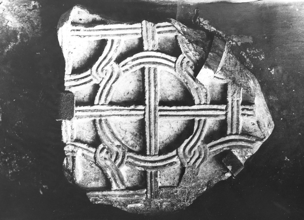 pilastrino, frammento - ambito Italia centrale (sec. IX)