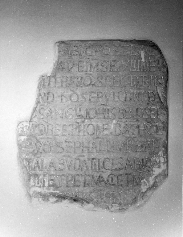 lapide documentaria - ambito laziale (sec. XIII)