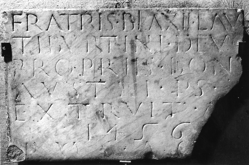 lapide commemorativa - ambito laziale (sec. XV)