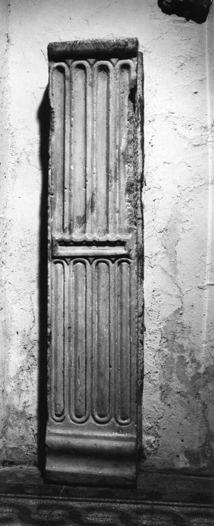 lesena, frammento - ambito laziale (sec. XV)