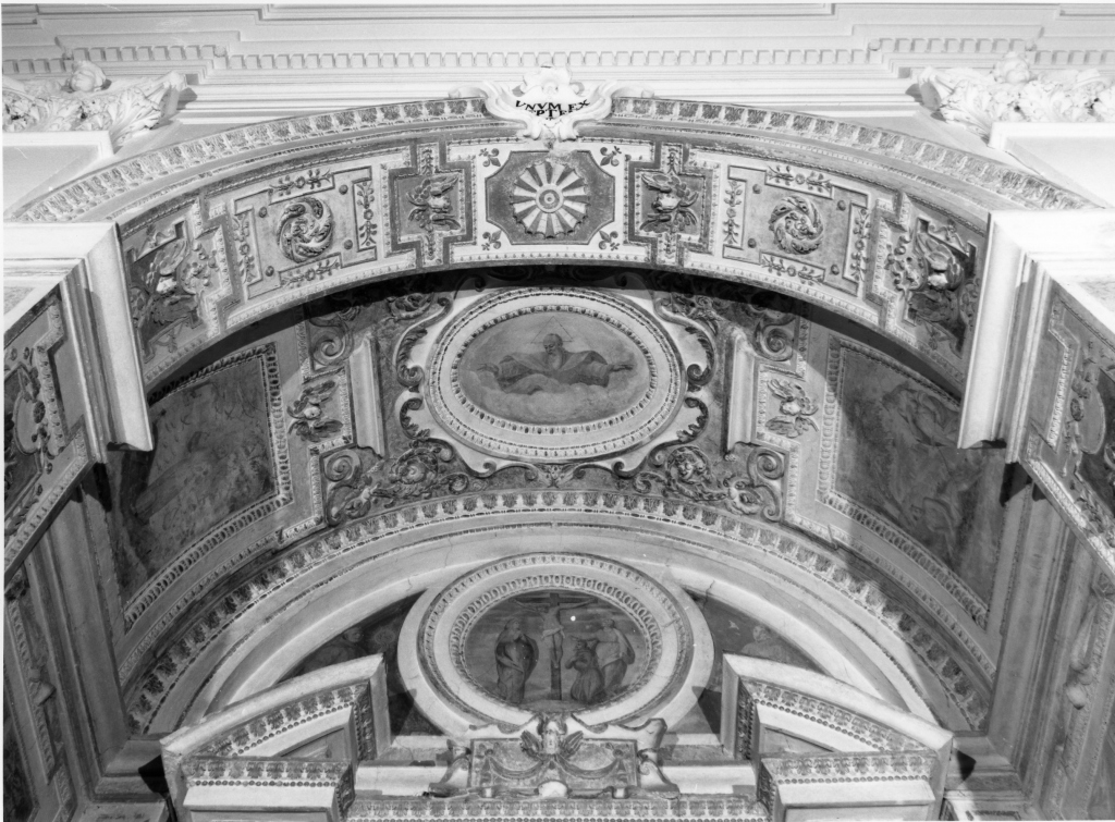 cherubini e motivi decorativi fitomorfi (decorazione plastica) - ambito romano (secc. XVI/ XVII)