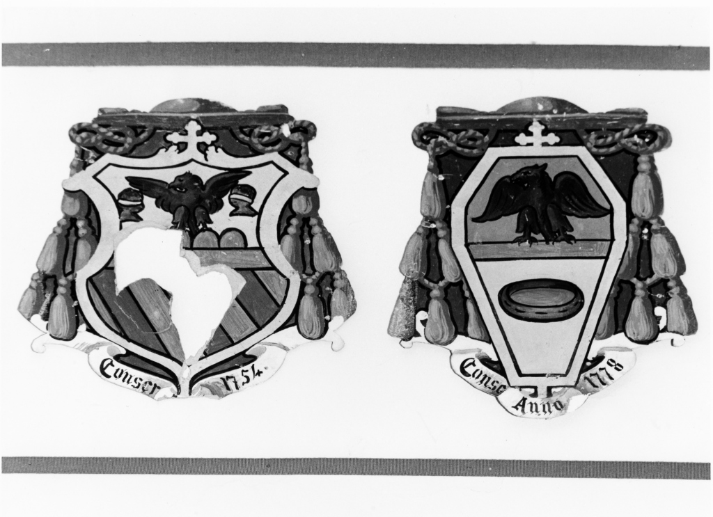 Stemmi del vescovo Filippo Mornati e del vescovo Girolamo Crivelli (dipinto) di Danti Giuseppe (sec. XX)