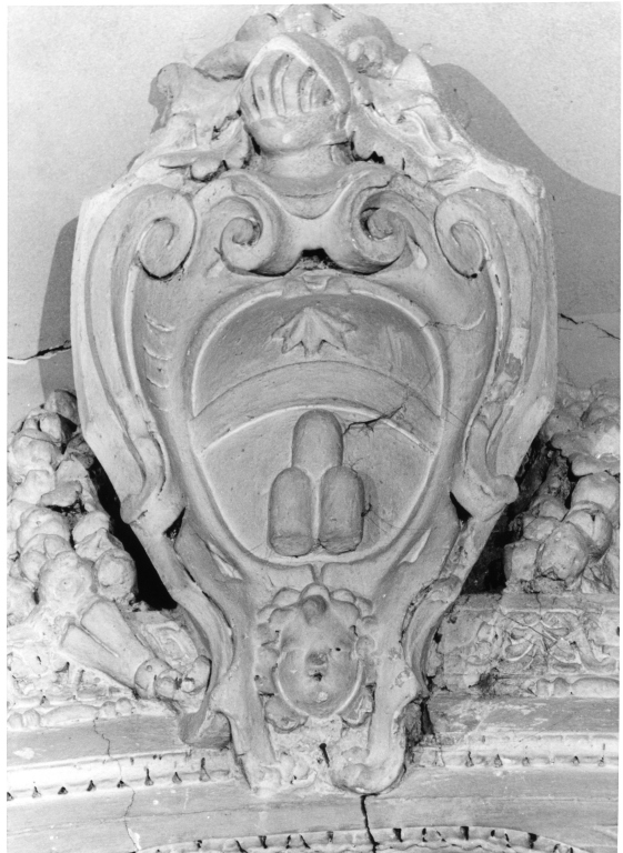 Stemma della famiglia Sinibaldi (rilievo) - ambito romano (sec. XVIII)