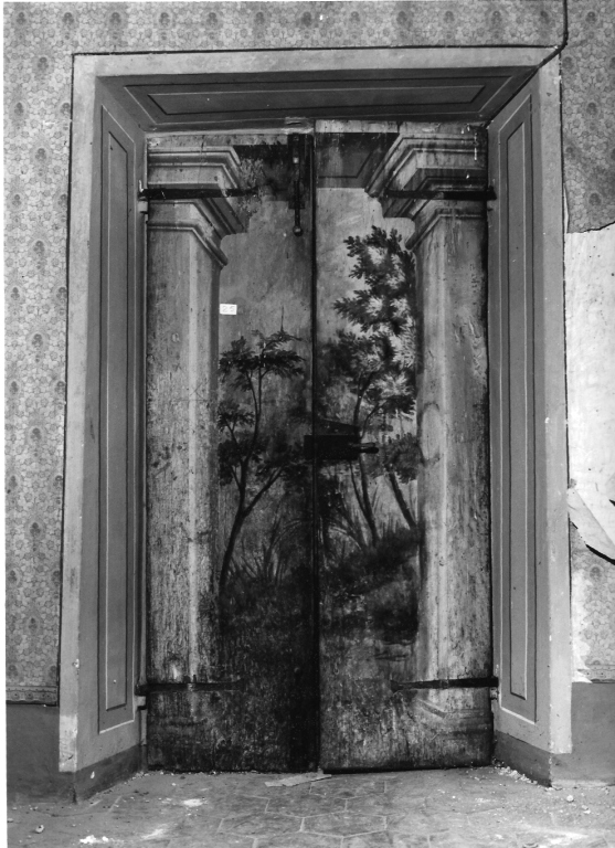 motivi decorativi vegetali (porta - a due battenti) - ambito laziale (seconda metà sec. XVII)