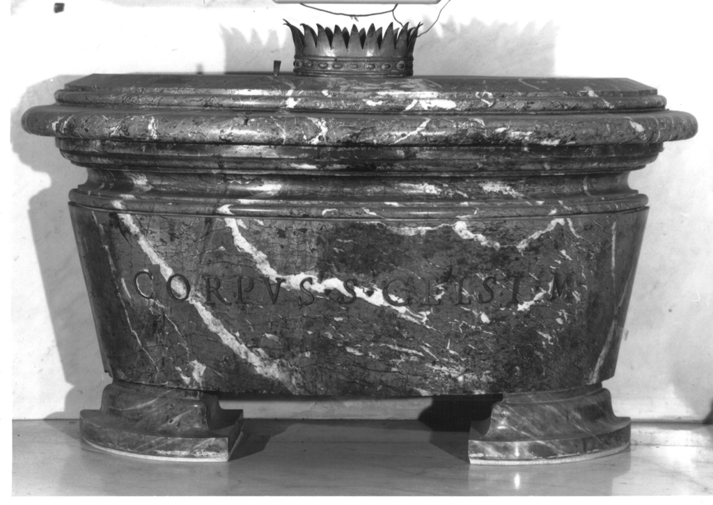 urna - a sarcofago - ambito romano (seconda metà sec. XVII)