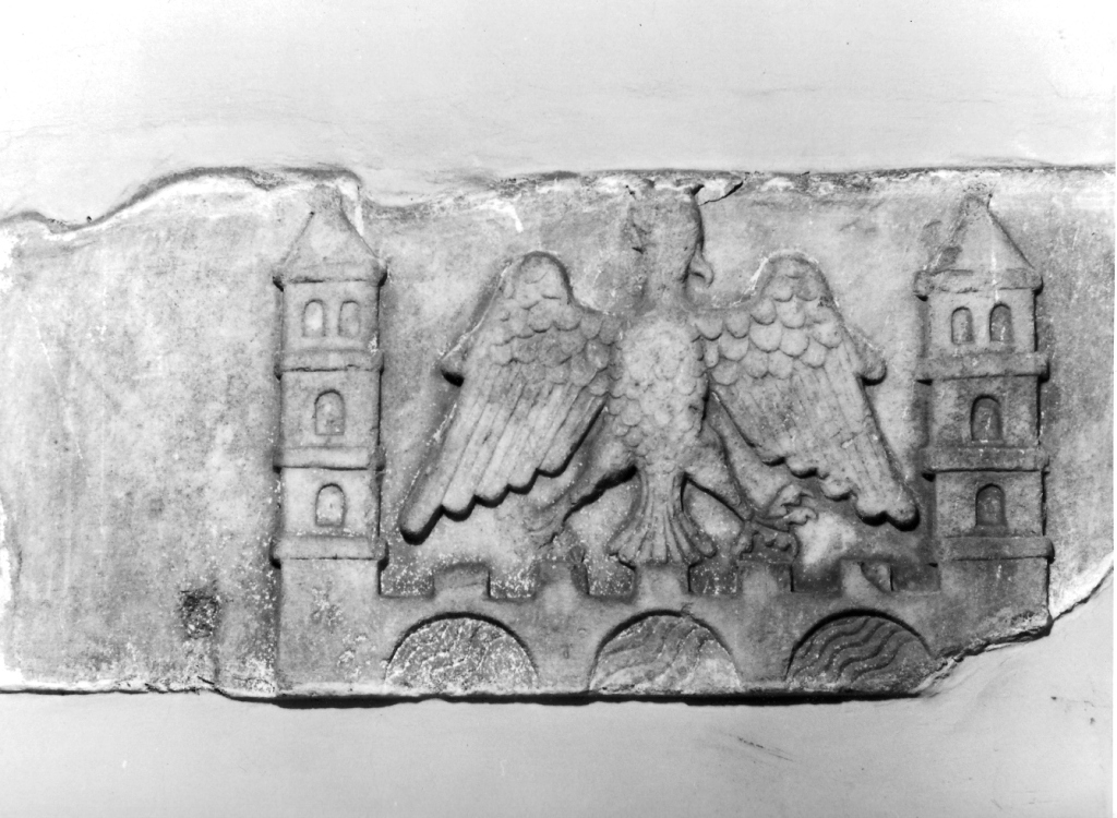 stemma di Tivoli (rilievo, frammento) - produzione laziale (sec. XIV)