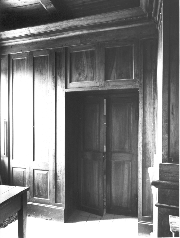 armadio da sacrestia - manifattura laziale (seconda metà sec. XVIII)