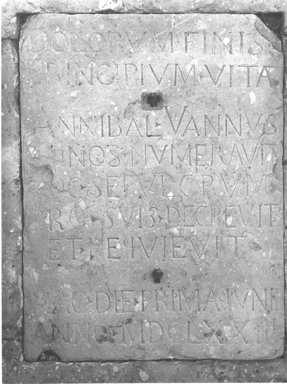 lapide tombale - ambito laziale (sec. XVII)