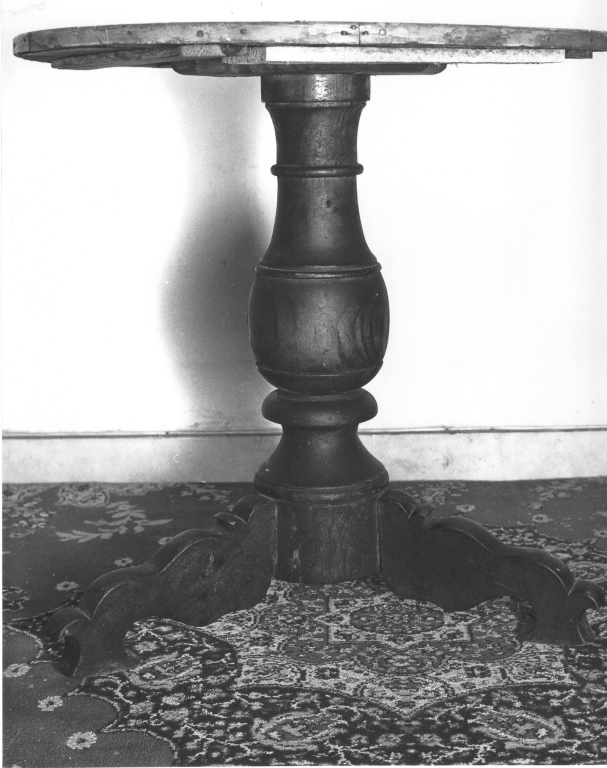 tavolino - ambito italiano (sec. XIX)