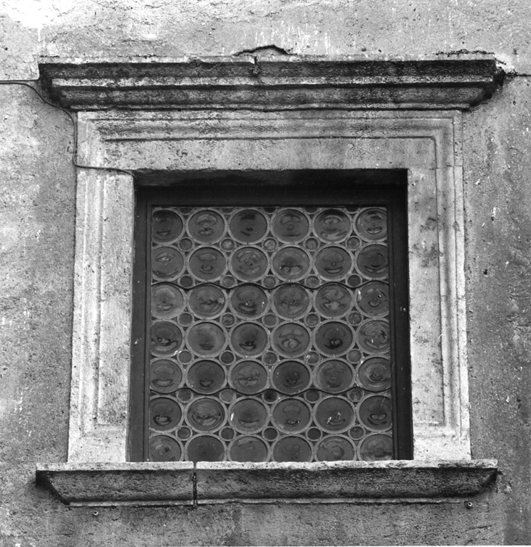 finestra - ambito laziale (fine sec. XV)