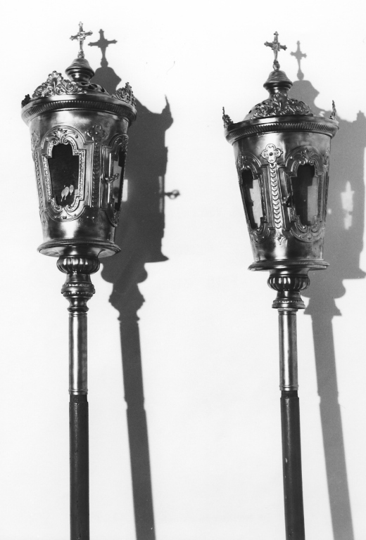 lanterna processionale, coppia - ambito italiano (prima metà sec. XX)