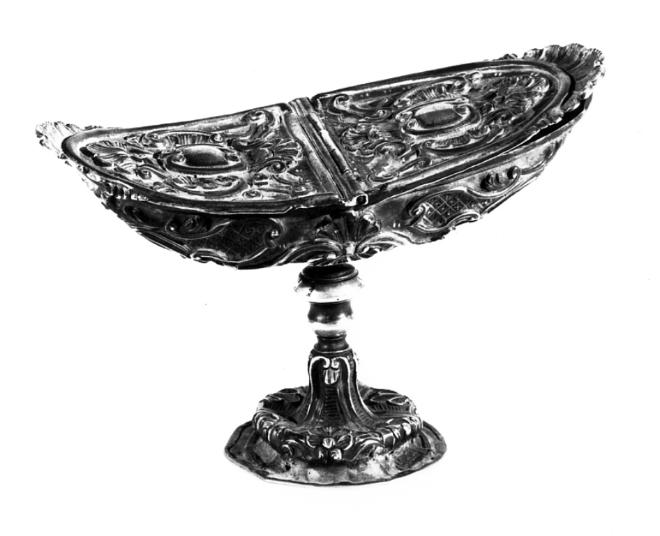 navicella portaincenso - a doppia valva - ambito laziale (seconda metà sec. XVIII)