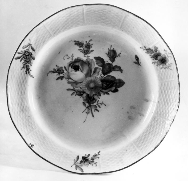 piatto - manifattura imperiale di S. Pietroburgo, manifattura imperiale di S. Pietroburgo (sec. XVIII)